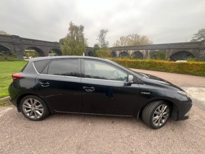2017 Toyota Auris