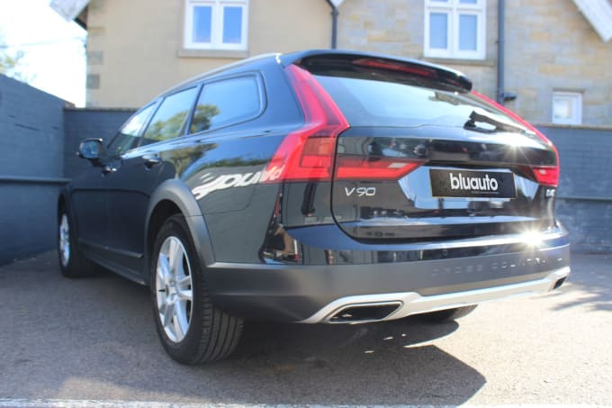 2024 Volvo V90