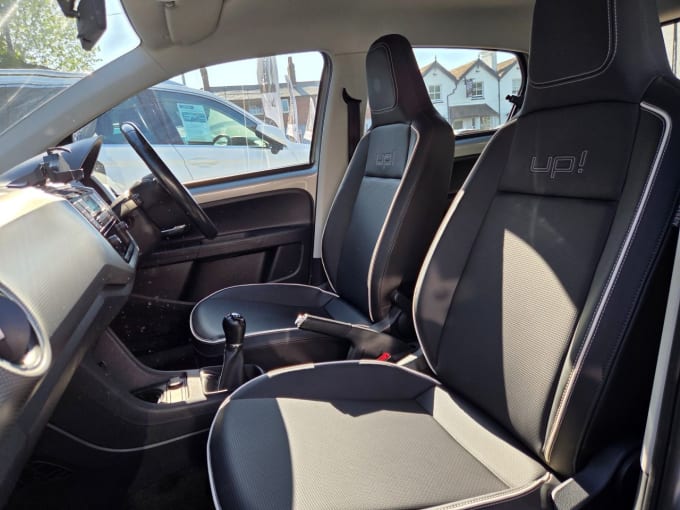 2025 Volkswagen Up!