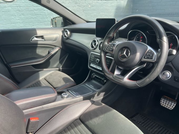2025 Mercedes-benz 180