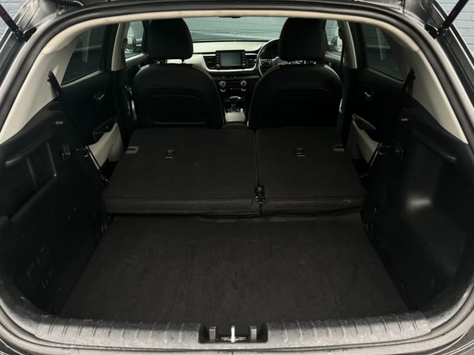 2025 Kia Stonic