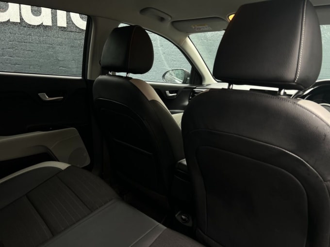 2025 Kia Stonic