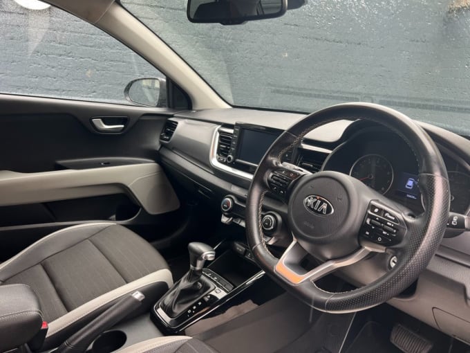 2025 Kia Stonic