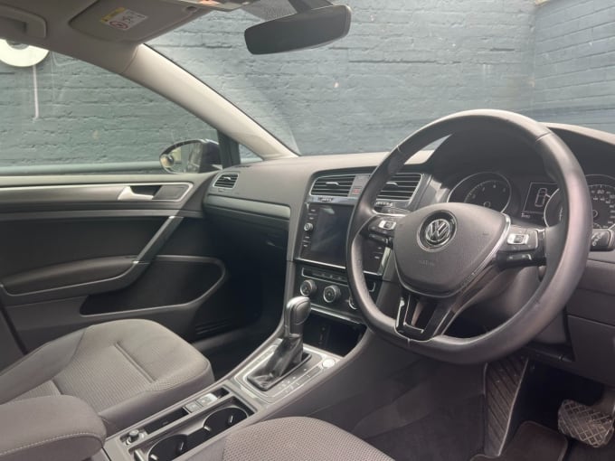 2025 Volkswagen Golf