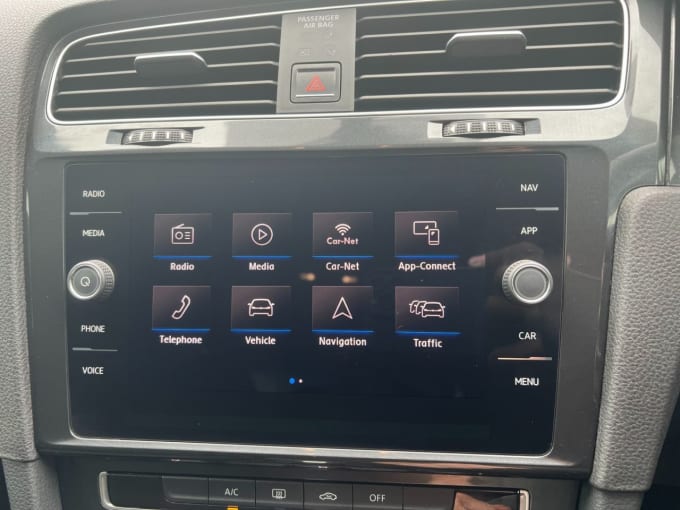 2025 Volkswagen Golf