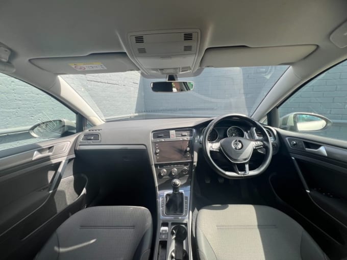 2025 Volkswagen Golf