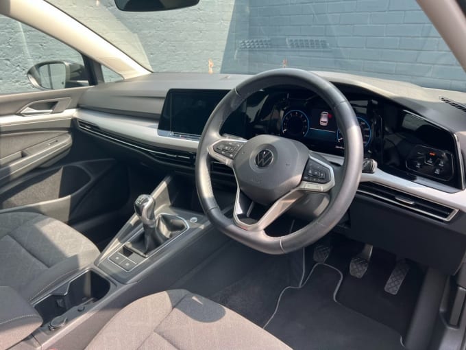 2025 Volkswagen Golf