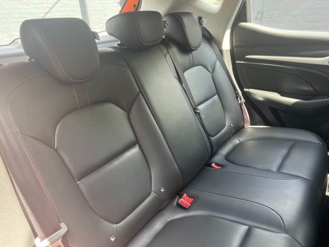 2025 Mg Mg Zs