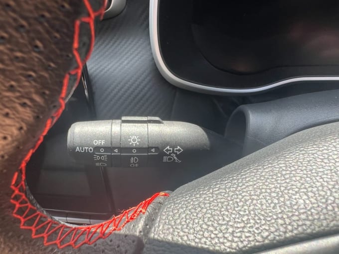2025 Mg Mg Zs