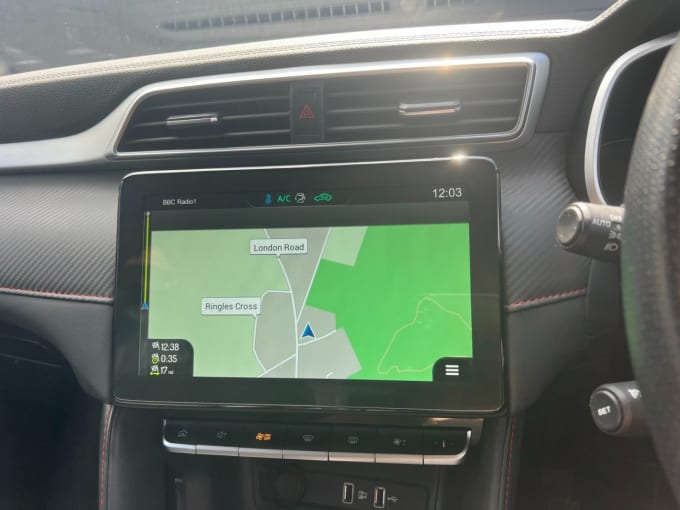 2025 Mg Mg Zs