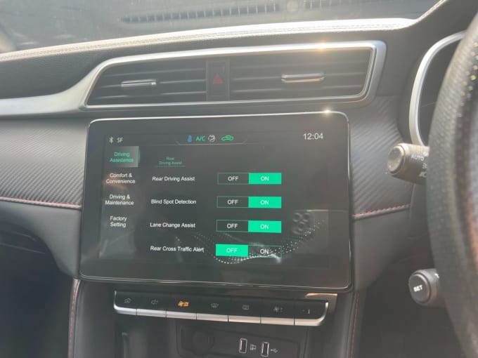 2025 Mg Mg Zs