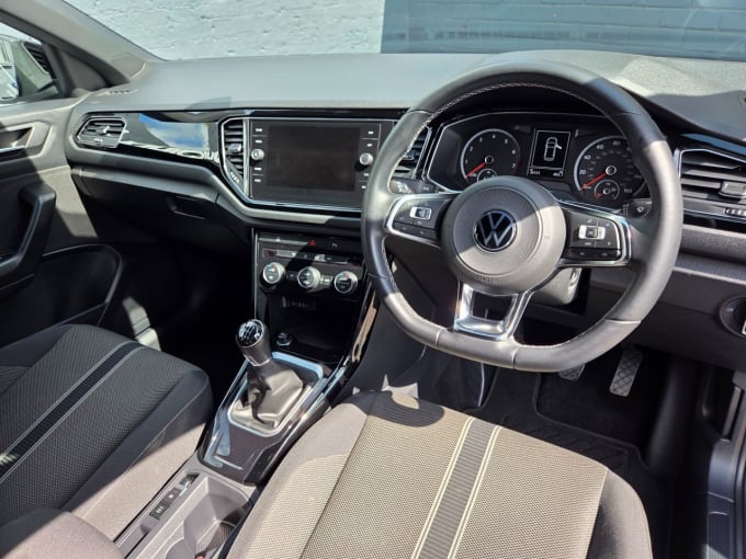 2025 Volkswagen T-roc