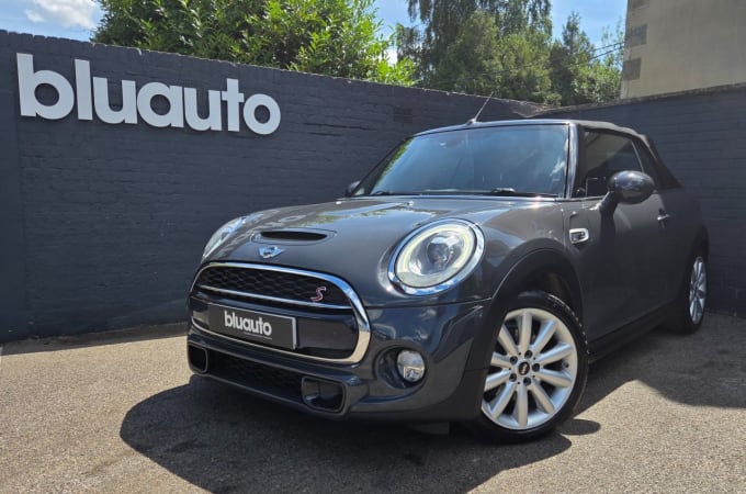2025 Mini Convertible