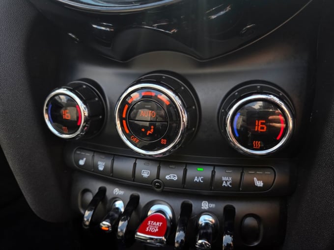 2025 Mini Convertible