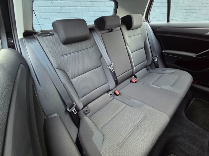 2025 Volkswagen Golf
