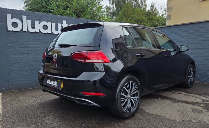 2025 Volkswagen Golf