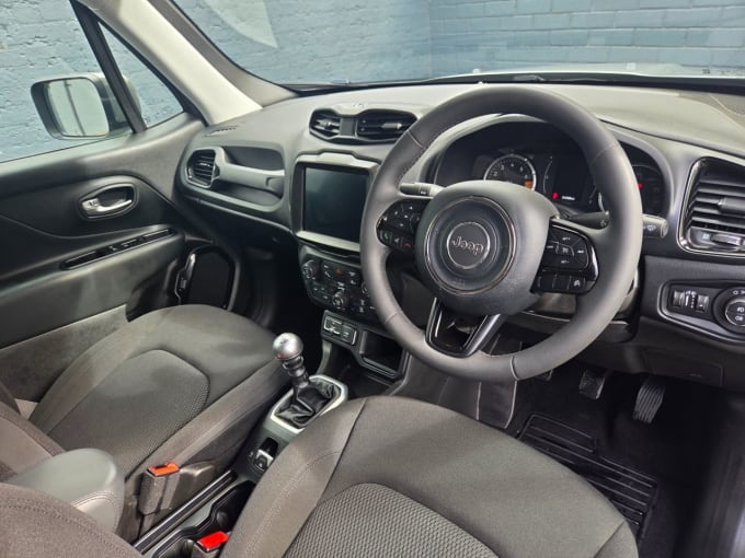 2025 Jeep Renegade