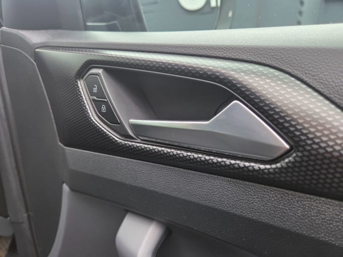2025 Volkswagen T-cross