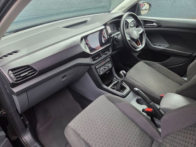 2025 Volkswagen T-cross