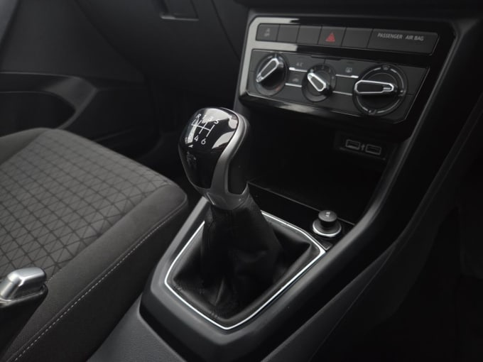 2025 Volkswagen T-cross