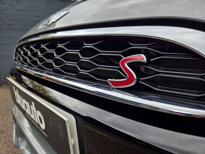 2025 Mini Hatch
