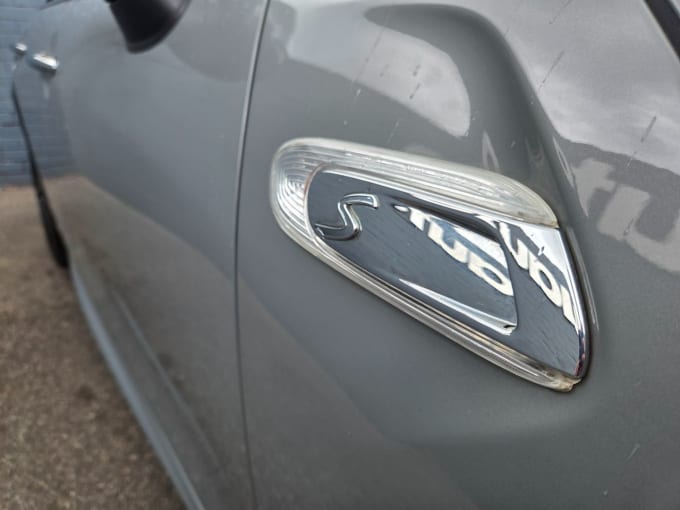 2025 Mini Hatch