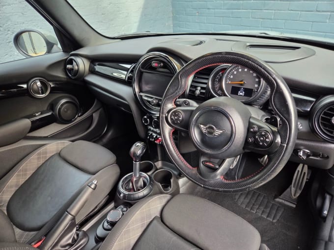 2025 Mini Hatch