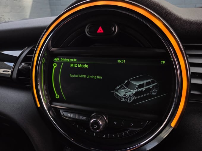 2025 Mini Hatch