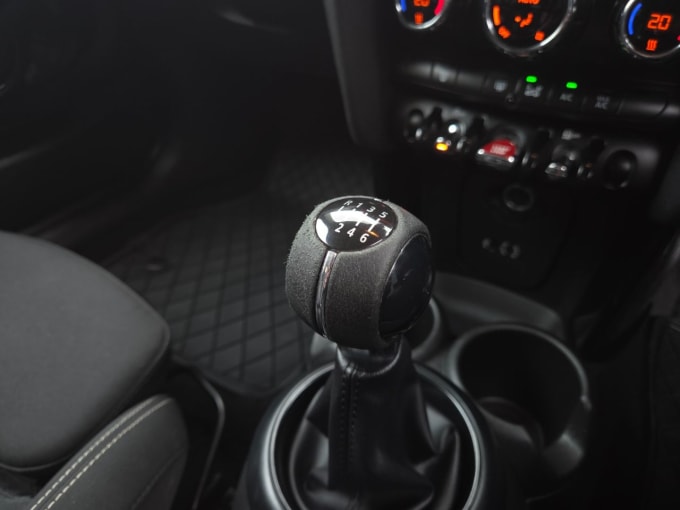 2016 Mini Hatch