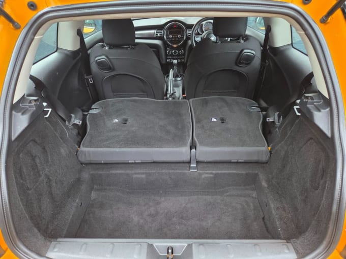 2016 Mini Hatch