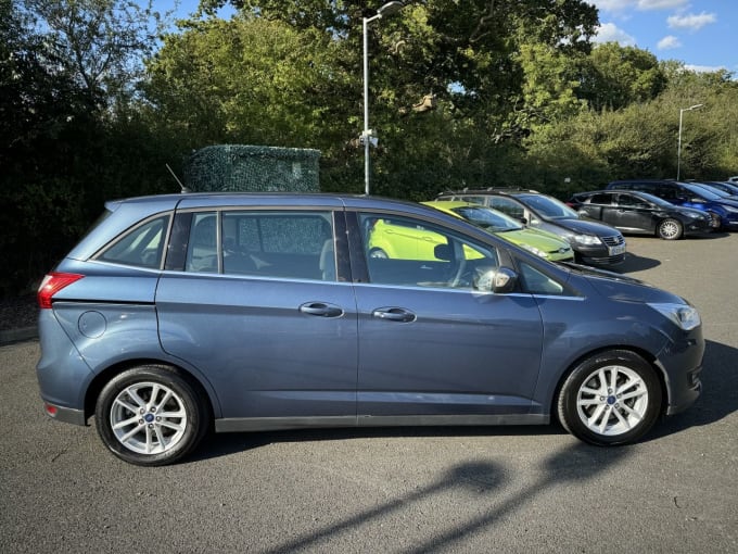 2024 Ford Grand C-max