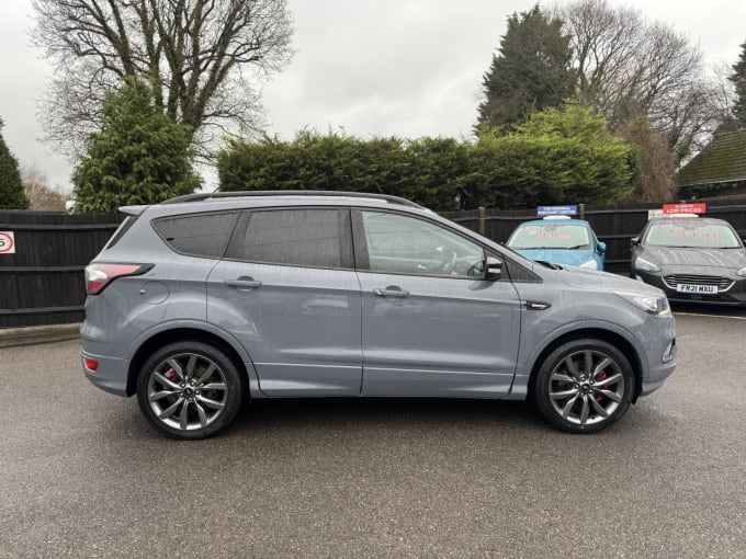 2025 Ford Kuga