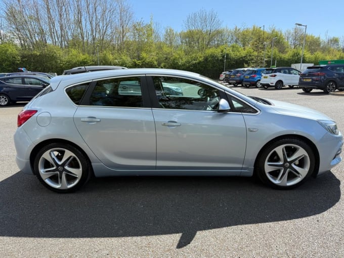 2025 Vauxhall Astra