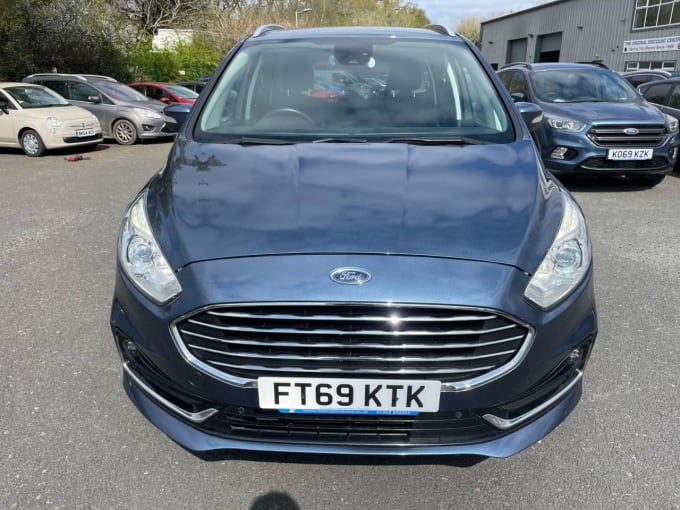 2025 Ford Galaxy