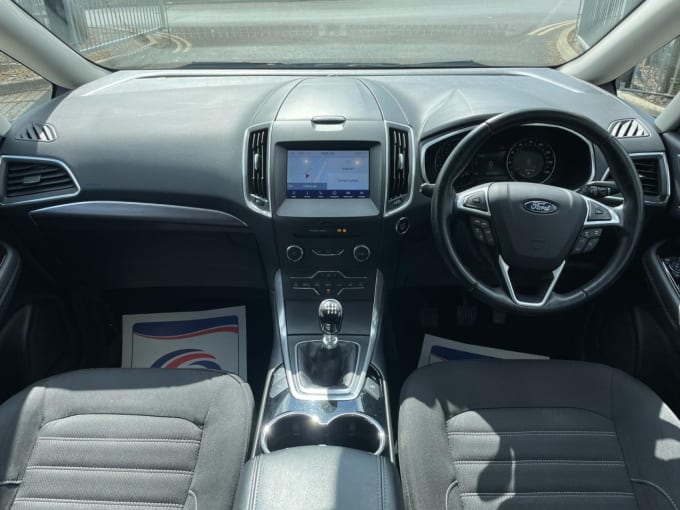 2025 Ford Galaxy
