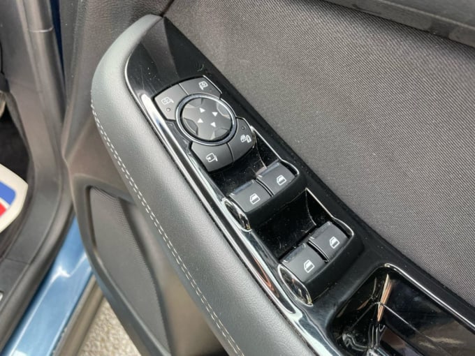 2025 Ford Galaxy