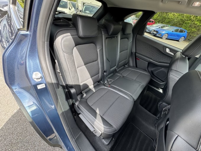 2025 Ford Kuga