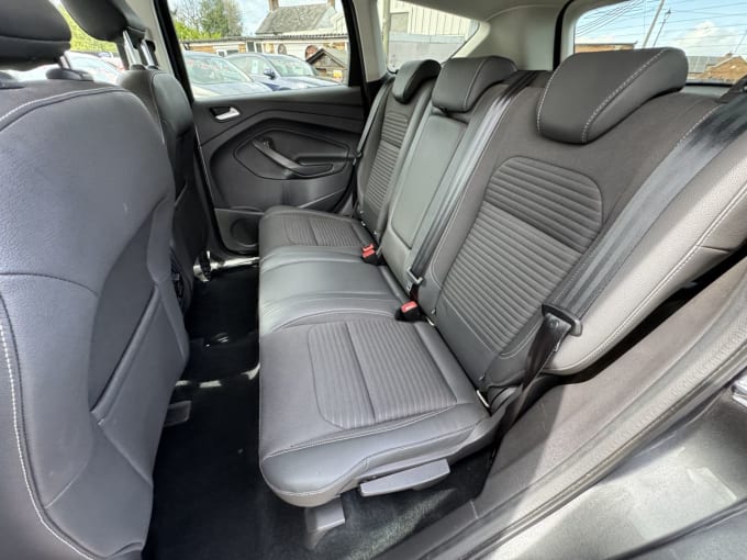 2025 Ford Kuga