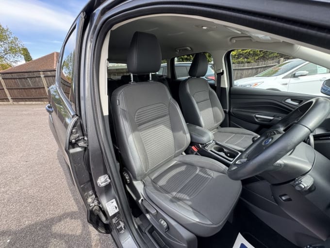 2025 Ford Kuga