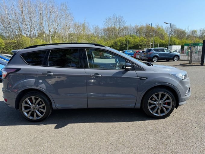 2025 Ford Kuga
