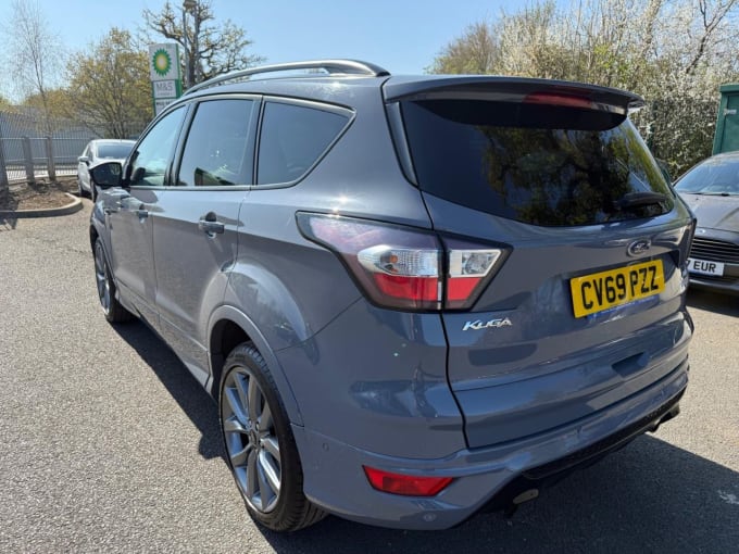 2025 Ford Kuga