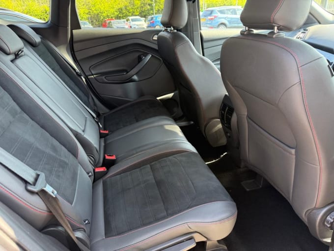 2025 Ford Kuga