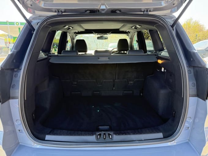2025 Ford Kuga