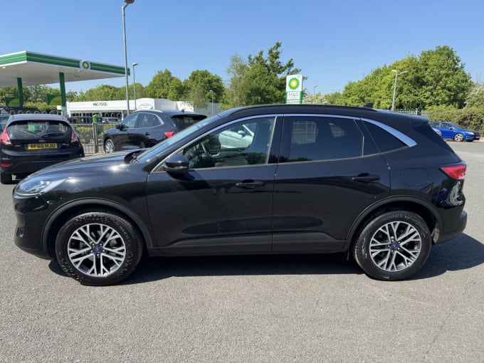 2025 Ford Kuga
