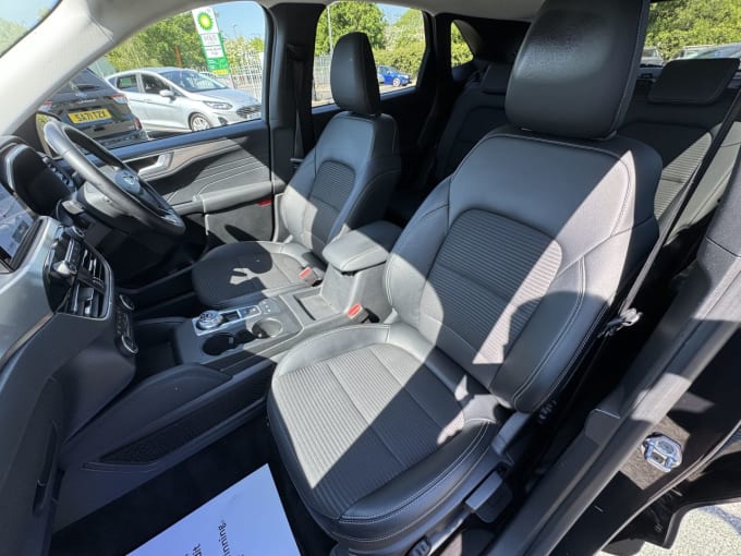 2025 Ford Kuga