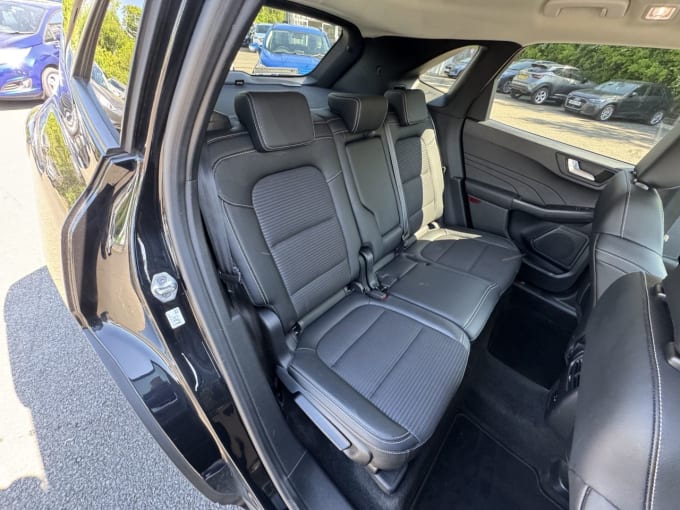 2025 Ford Kuga