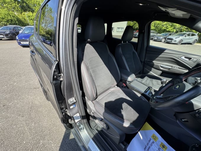 2025 Ford Kuga