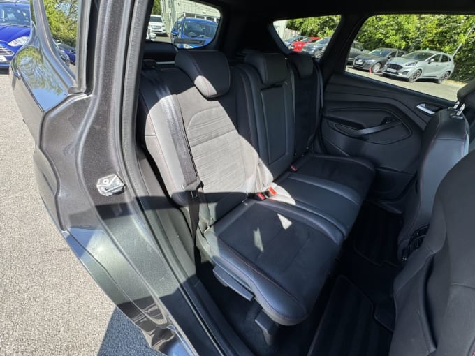 2025 Ford Kuga