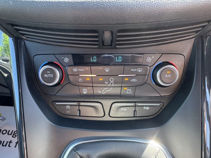 2025 Ford Kuga