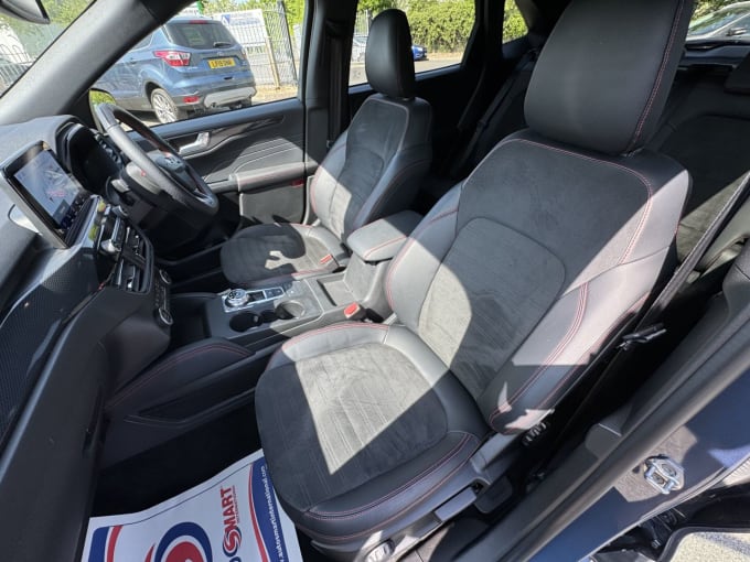 2025 Ford Kuga